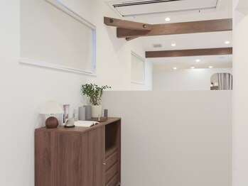 トウ 四条烏丸(tou)/２F　フロア【ゆったり３席】