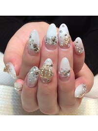 ～冬ホワイトグラデネイル～