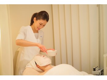 ポーラ ザ ビューティ 有松駅前店(POLA THE BEAUTY)/お悩みに合わせたパックを塗布☆