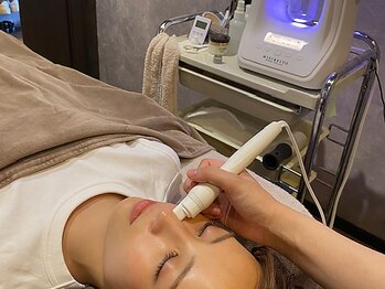 ビモアス(bimous)の写真/【最強毛穴ケア!みずみずしさUPで憧れ美肌に★】ハイドロスプラッシュで毛穴の黒ずみ&肌のざらつきを改善☆