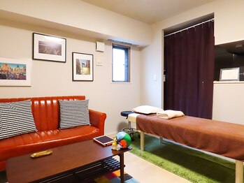 ショウフェイスデザイン(Sho Face Design)の写真/【11~21時迄】ブライダル前駆け込み歓迎♪小顔矯正+全身整体(骨盤矯正込,反り腰,猫背,巻き肩)50分¥7900!