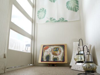 オーガニックアロマテラピーサロン ロータス ウィング(Lotus Wing)/内観、施術スペースの入り口