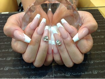 エスフィーネイルサロン ブリーユ(Esfy nailsalon Brille)/バーチャルフレンチネイル