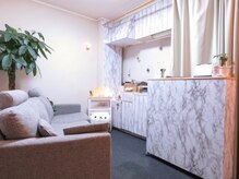 ラクゼ(RaKuXe)/内観　待合室