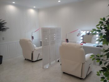 エクシアホワイトニング 可児店/施術面