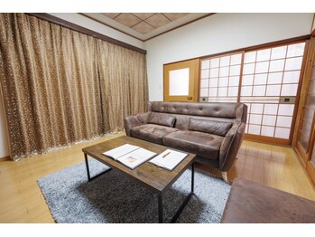 ラウ 広島呉店(laut)/