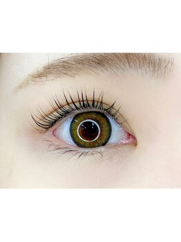 ナチュラル上品な目元にしたい