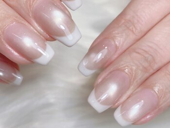 コフレ 千歳烏山(Coffret)/White French