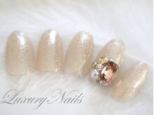 ラグジュアリー ネイルズ(Luxury Nails)/ワンカラー&３Dジュエルビジュー