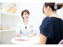 ハリリーナ(Haririna)/カウンセリングの様子