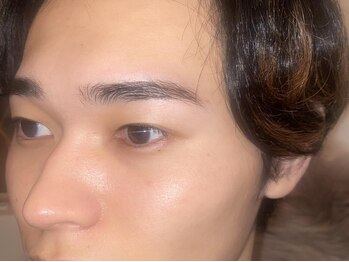 ワンビ(One be.)の写真/左右差がある、濃いなど眉毛にお悩みがある方に!熟練スタッフがワンランク上の垢抜け美眉を叶えます♪
