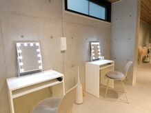 モカラ(MOKARA)/お化粧直し・ヘア直しできます