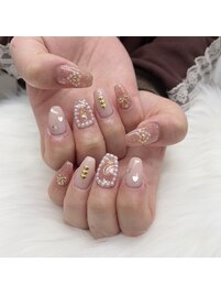 ピンクベージュネイル