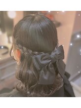 セブンティーン(Seventeen)/ハーフアップ