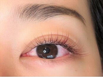 シルス荻窪の写真/【荻窪駅】自まつげが細く短い方でもOK！超軽量＆柔らか毛質《最高級セーブルフラットラッシュ120本¥6000》