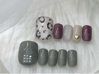 フローレスネイル 新宿店(FlawlessNail)の写真/アートたっぷりフットネイル￥6680/￥6980/￥7780【毎回オフ無料☆】１カラー￥5980も人気!デザインも豊富!