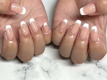 ハル(HARU)の写真/【ご新規様限定：フレンチネイル¥6000☆】ブライダルやお上品なネイルにはフレンチネイルがおすすめ◎