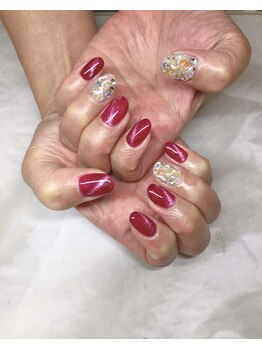 ペルシャ(Persian)/マグネットネイル【若葉/坂戸】