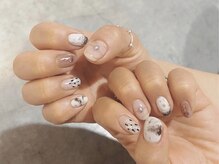 ドレス ネイルアンドアイラッシュ 三国(Dress)/ブラウン×ホワイト　ニュアンス