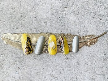 ラウレアルア(Laure’a lua)/秋 カジュアルネイル