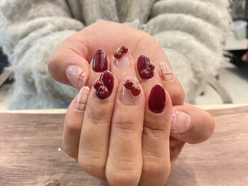 ロザリータの写真/ネイルとまつげの同時施術で、時間を有効活用しながら美しさを手に入れる！お仕事や家事で忙しい方にも◎