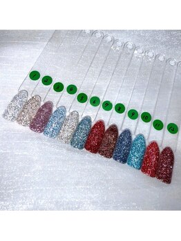 ぴょんぴょんネイル 岐阜駅前店の写真/冬はキラキラがトレンド★【フラッシュネイル:新規様¥3530~/マグネット新規様¥2980~】コスパ良く華やかに