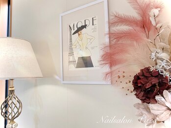 ピンクを基調とした落ち着く空間