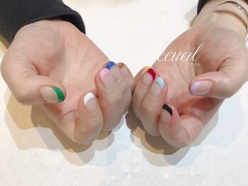 カラフルフレンチネイル