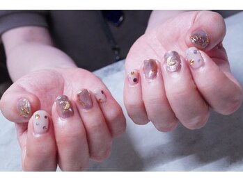 プチリリィ(Petit Lily)/さりげなく大人ハロウィンネイル