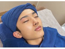 メンズサロン 嗜み(tashinami)/お顔のケア　シミ　赤み　たるみ