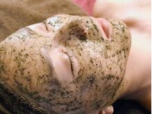 フェイシャル専門サロン ベイリーフの雰囲気（本格肌改善【REVIハーブピーリング】）