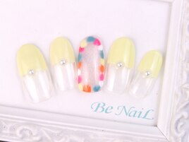 イエローフレンチネイル