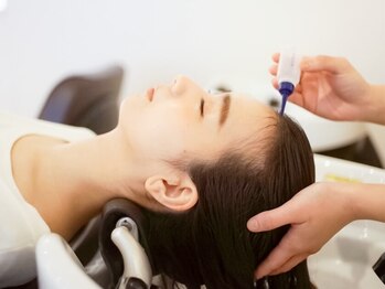 ヘッドスパ ブレインズリラクシング 下北沢(BRAINS)/寝た状態で受けるヘッドスパ