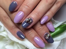 ラナンキュラス(Ranunculus)/シンプル☆ビジューNail