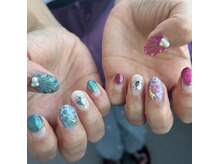 アヤネイルズ アンド アイラッシュ(AYA NAILZ.＆Eyelash)/涼しげ海ネイル人気です！