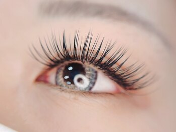 ナチュレ 名取店(NATURE)の写真/目力UP＆ボリューム感のあるデザインがお好きな方にオススメ★大人気【フラットラッシュ180本まで¥7800】
