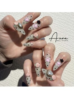 韓国風ビジューネイル