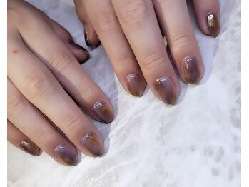 パーミル アイ アンド ネイル クマモト(permille ‰ eye&nail Kumamoto)/70分やり放題ネイル¥7980