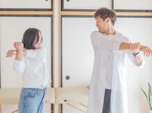 河(KOU)/施術の流れ 7　ストレッチ指導