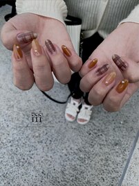 チェック × ブラウンネイル