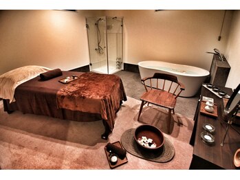 フランジスパ(FRANGI SPA)の写真/《一室貸切》バリ島のSPAに来たかのような至高の癒し空間。日常を忘れ、心と体が整う贅沢な時間を。
