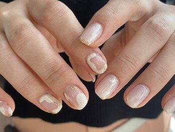 アトリエ フェム(atelier.fem)/変形フレンチネイル