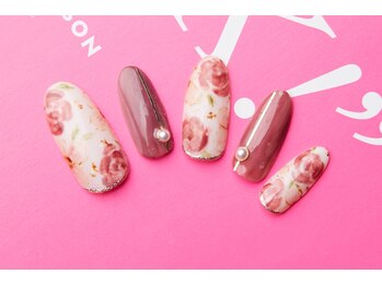 ルーヴル ネイルアンドアイラッシュ 生駒(LOUVRE nail&eyelash)/ヌーディーフラワーネイル