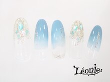 レオニー(Leonie)/シェル埋め込みネイル☆
