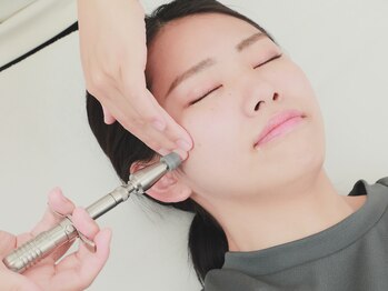 ハリサロンドオフ 堺東店(hari salon de off)/お顔の歪み解消で小顔効果◎