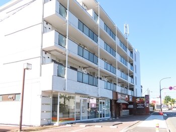 エクリュ(Ecru)/駐車場2台完備!