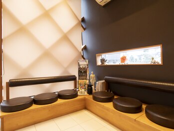 登美ヶ丘治療院/待合室