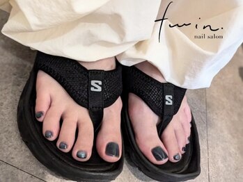 ツイン(twin.)/フットマグネットワンカラー