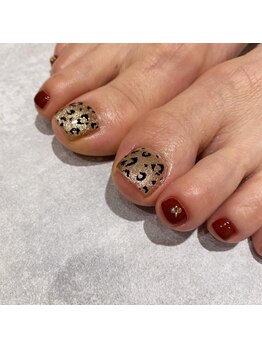 ヴィヴィアンビューティ ネイルアンドアイ Viviean Beauty Nail & Eye/レオパード　フットネイル