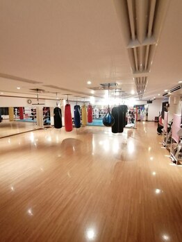 さくらボクシングジム/広々とした館内♪